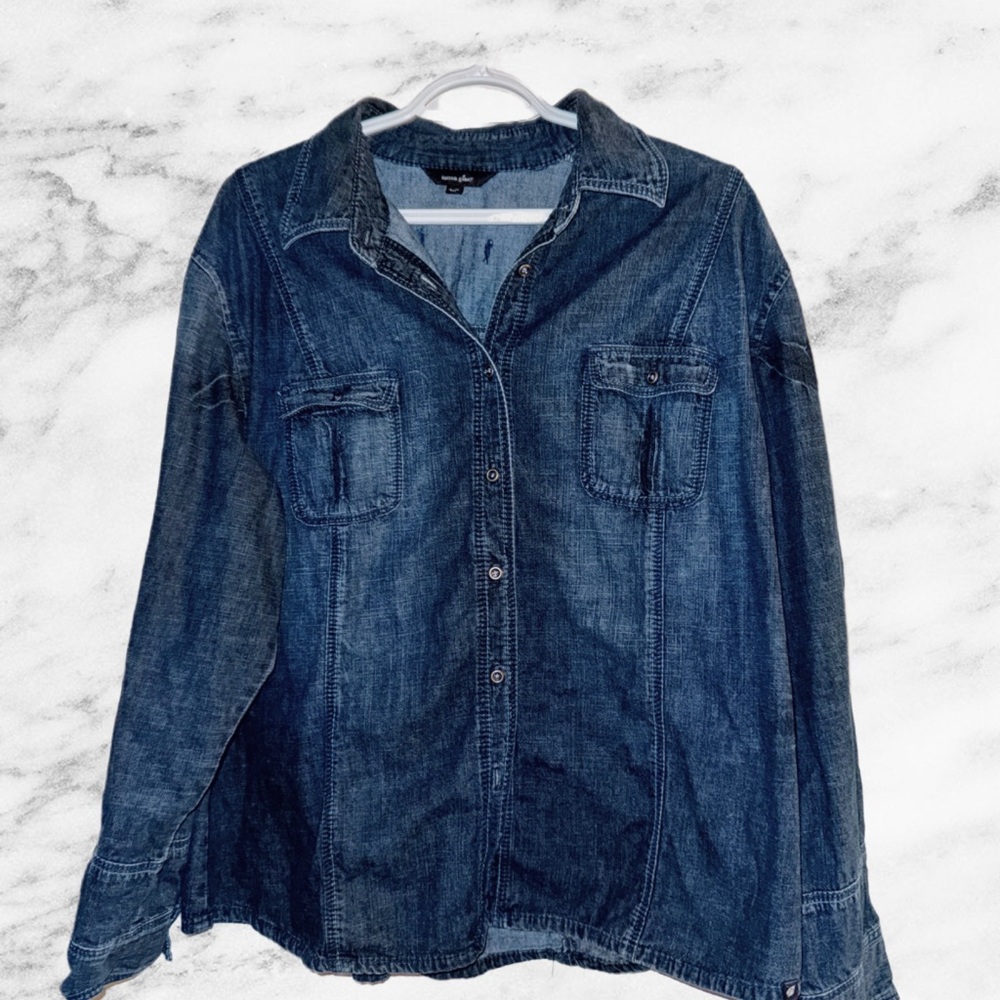 Woman’s Vintage Denim Button-Up Shirt